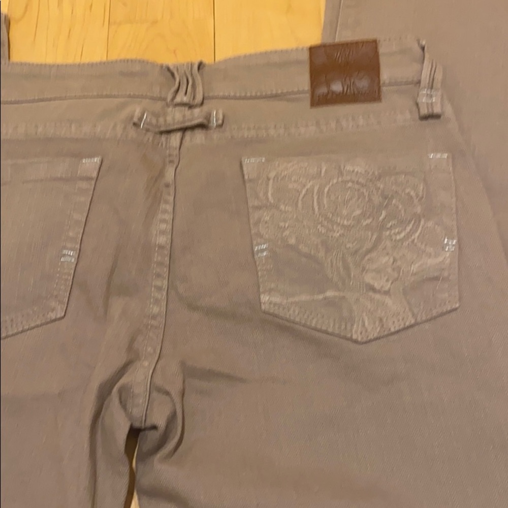 Brand new BCBG beige jeans